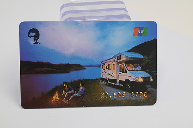 水晶滴膠卡的4大優點？